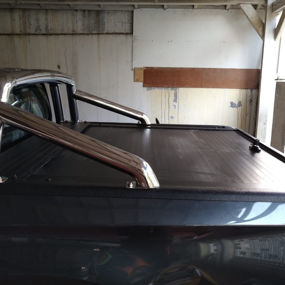 ROLLER LID DOUBLE CABIN MITSUBISHI TRITON 20152019 CB744 ROLLER LID